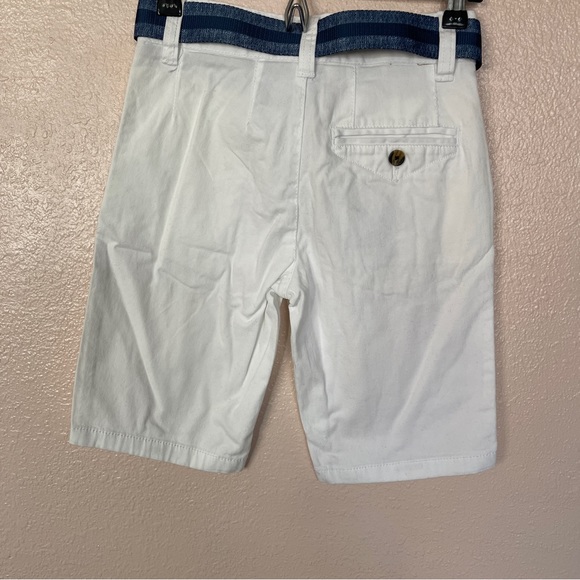 NWT Tommy Hilfiger Boys Belted Stretch Shorts SZ 10 White Adjustable Waist Zip - Picture 2 of 3
